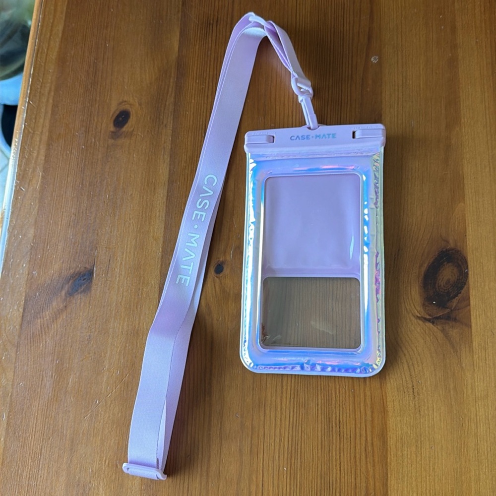 CASE-MATE WATERPROOF CELL CARRIER